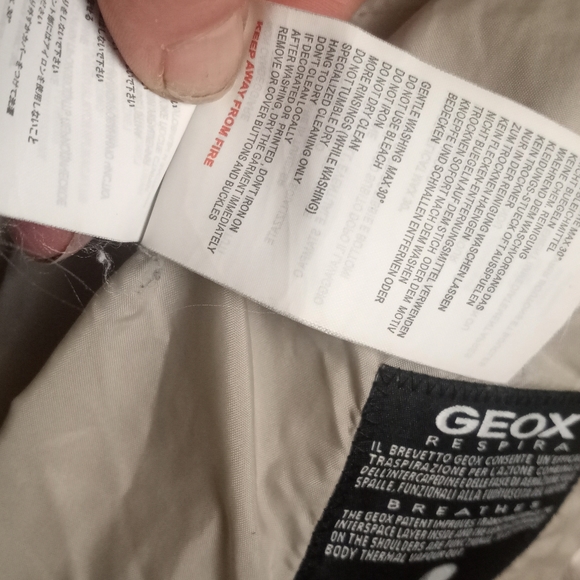 Final Sale - GEOX Respira Shimmery Khaki Pleated Windbreaker Jacket - Picture 5 of 9